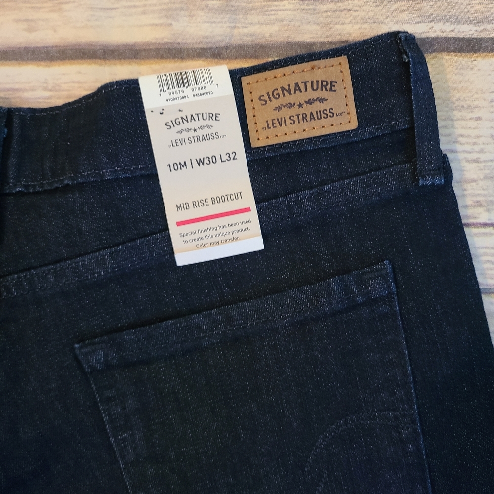 Signature Levi Strauss Stretch Mid Rise Bootcut - Picture 3 of 4